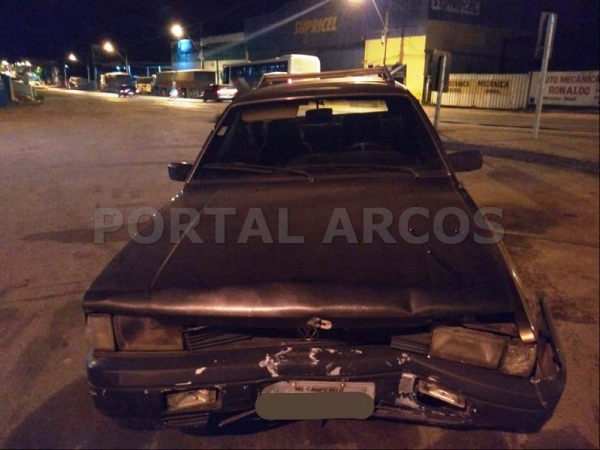 Mulher fica ferida em acidente na BR-354 em Arcos