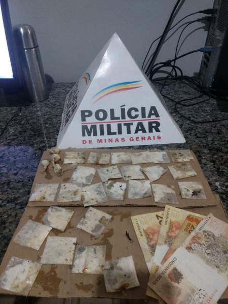 Polícia Militar prende homem por tráfico de drogas em Formiga