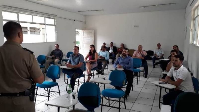 Em Formiga, PM se reúne com os prefeitos das cidades que compõem o 63ºBPM