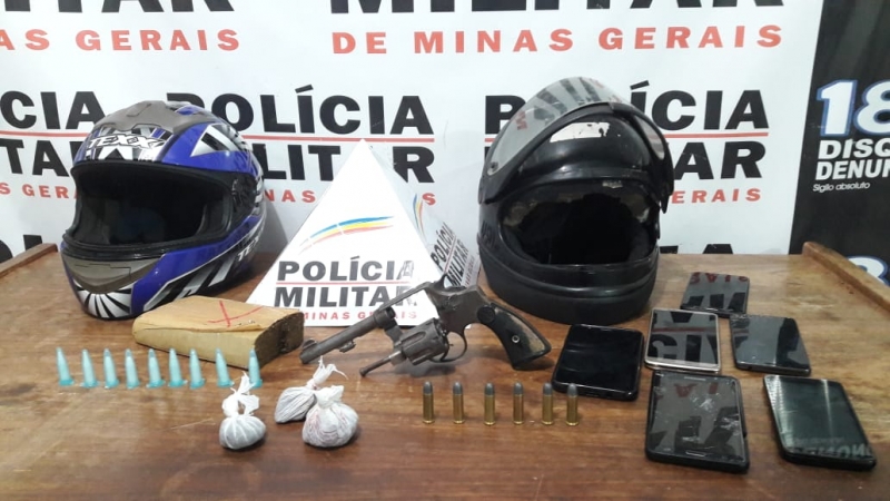 Autores de roubo à lanchonete no Bairro Santo Antonio são presos pela PM de Arcos