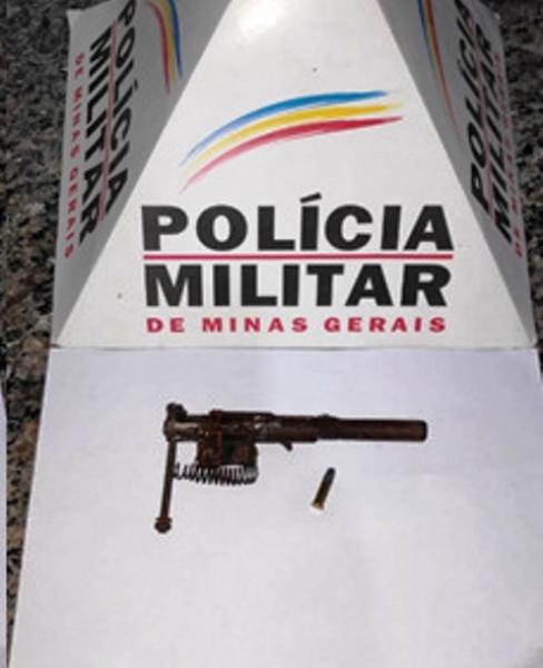 Polícia Militar prende homem e apreende arma de fogo em Formiga