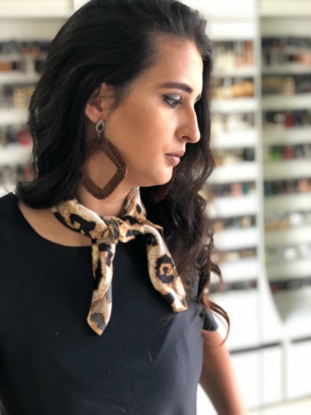 Naiara Silva é sinônimo de bom gosto e elegância, venha somar ao seu look os mais lindos acessórios