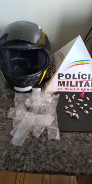 Polícia Militar apreende droga em Formiga