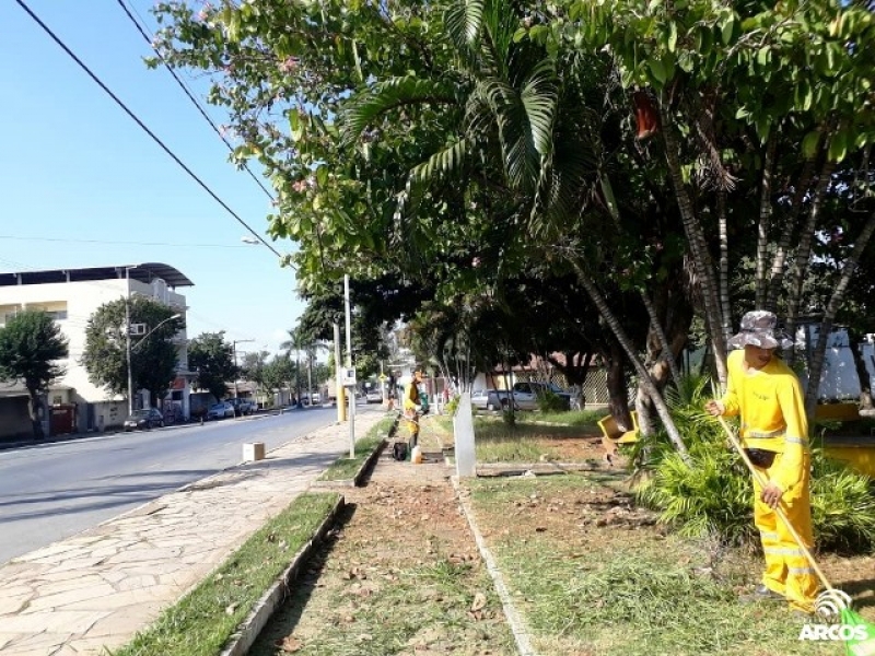Serviço de Limpeza abrange vários bairros e comunidade rural
