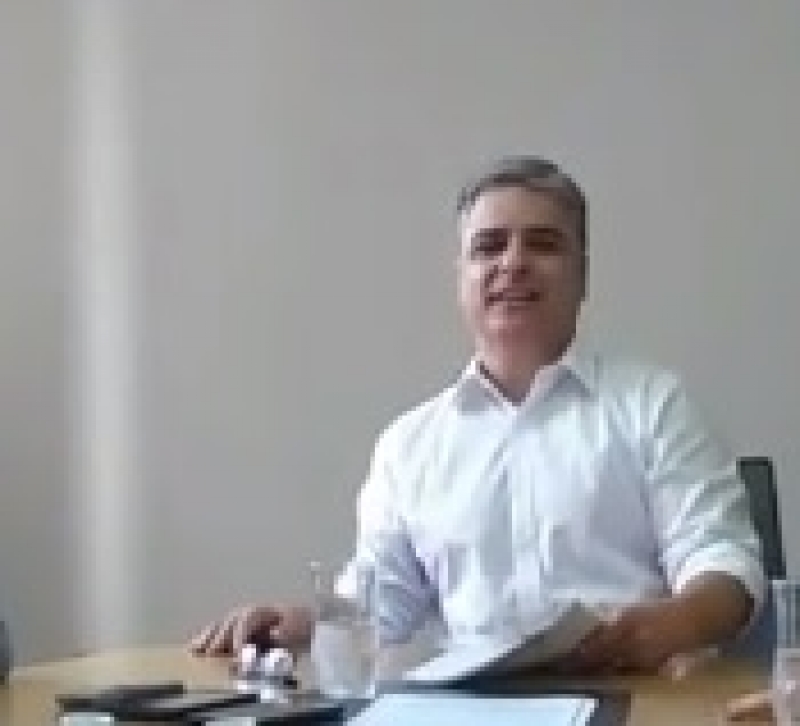 Prefeito anunciou hoje a decisão pela sansão da lei que reduz os subsídios 
