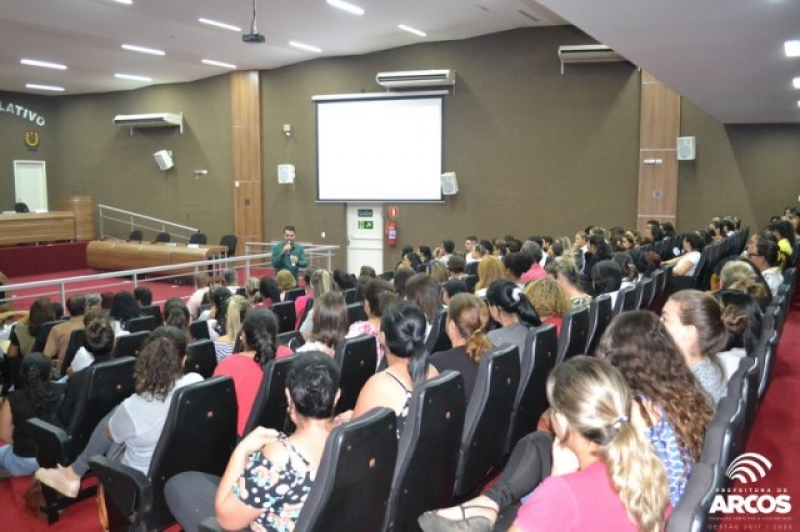 Gestão Moderna: Servidores recebem capacitação para oferecer mais qualidade no atendimento ao cidadão