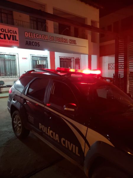 Polícia Civil prende homem de 44 anos pela pratica de estupro da própria filha