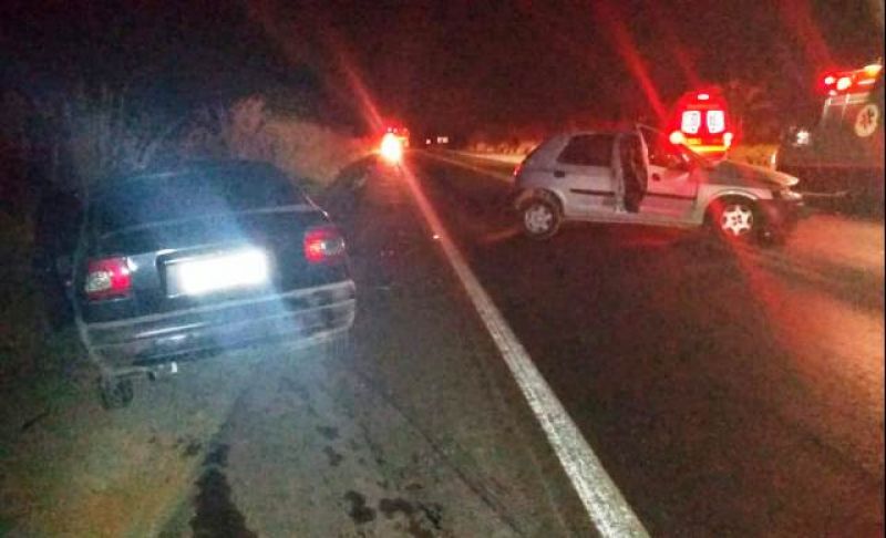Acidente entre veículos deixa feridos no trevo da BR-354, em Formiga 