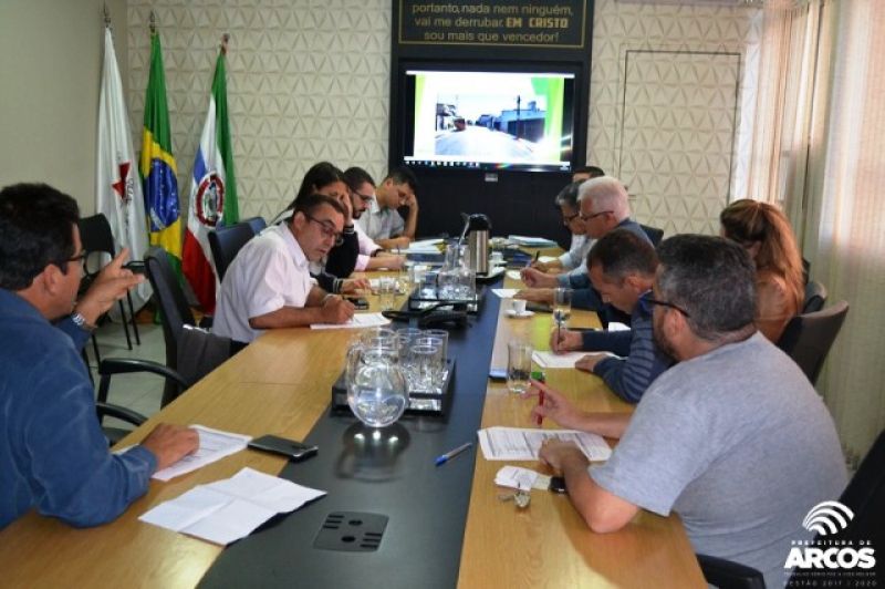 Mais de 80 credenciais para Estacionamento Especial já foram emitidas pelo Departamento de Trânsito de Arcos