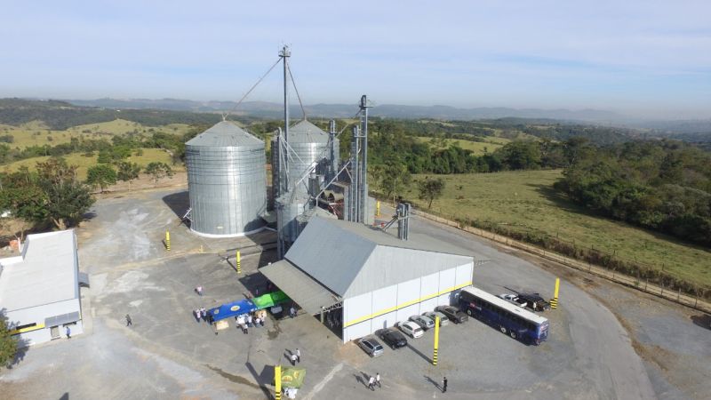 Unidade de Armazenagem do grupo Grão de Ouro com capacidade para mais de 600 mil sacas é inaugurado em Arcos