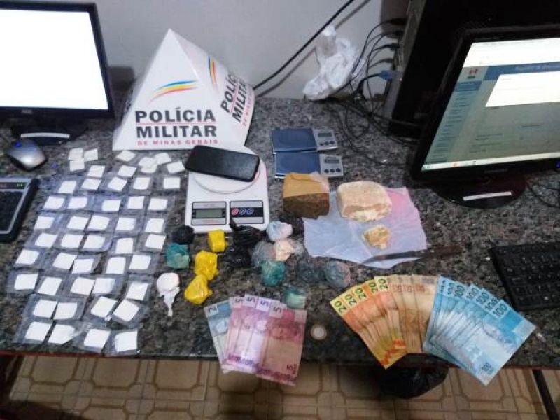 PM prende três pessoas por tráfico de drogas em Formiga