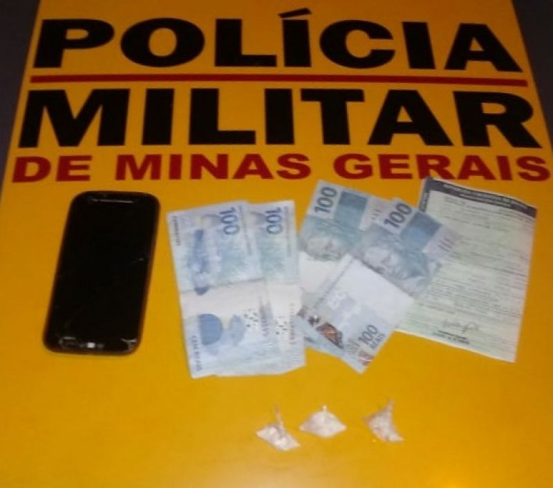 Em Formiga - Polícia Rodoviária prende homem por tráfico de drogas 