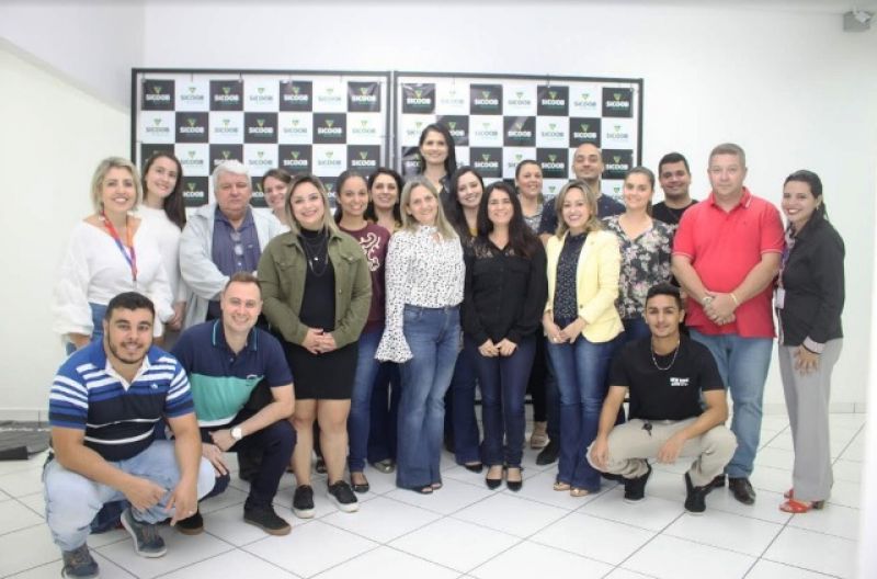 Sicoob Arcomcredi inova e oferece aos colaboradores MBA dentro da própria Cooperativa.