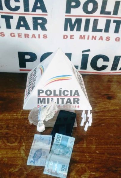 Em Arcos, operação policial termina com pessoas presas e drogas apreendidas