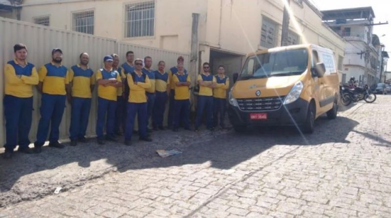 Carteiros da região aderem à greve nacional e fazem manifestação em Formiga 