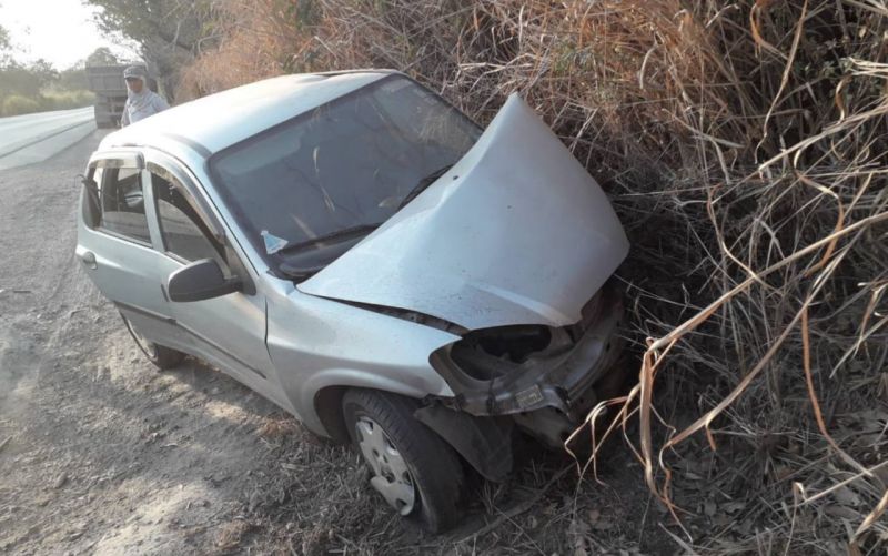 Casal de idosos se envolve em acidente na BR-354 com carro e caminhão