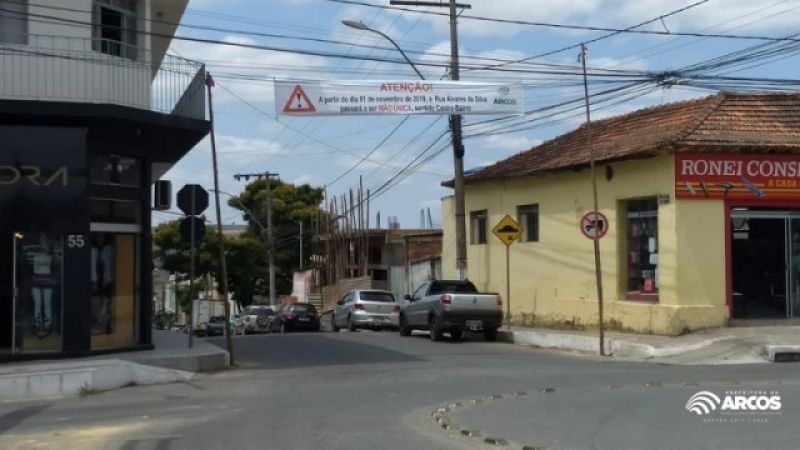 Rua Álvares da Silva passa a ser mão única a partir de 01º de novembro