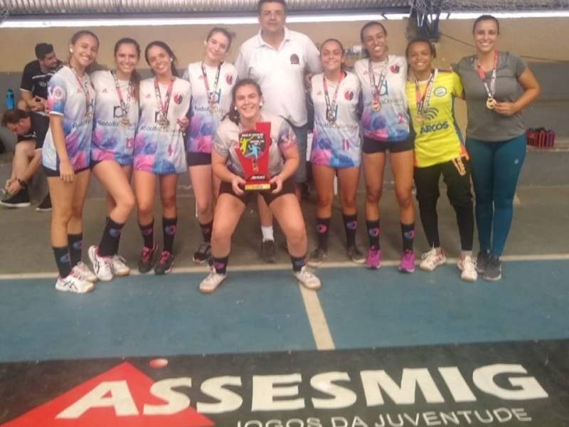 Equipe arcoense feminina de handebol é campeã do JOJU 2019