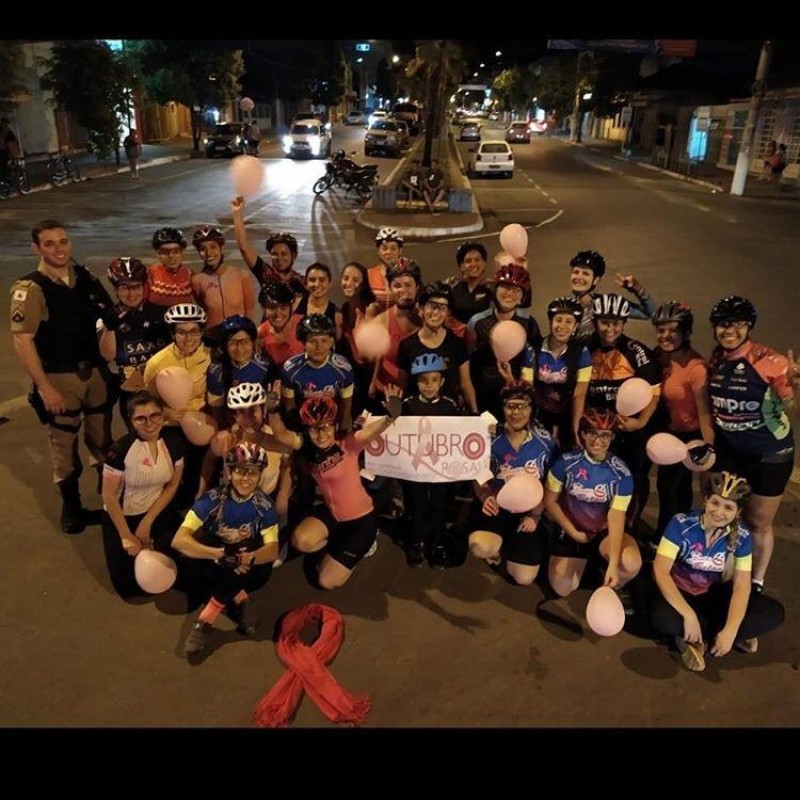 Mulheres que inspiram? Arcos tem! Brutas de Batom é um exemplo disso, confira
