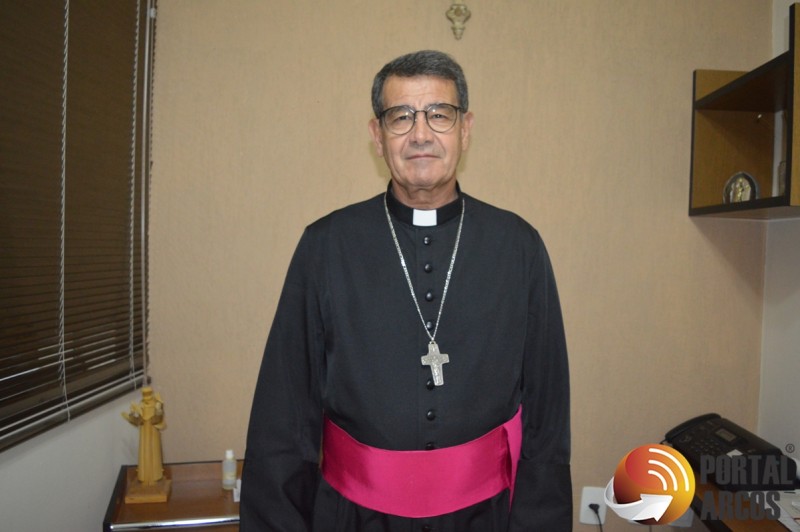 Em reta final da missão em Arcos, Bispo Dom Aristeu revela como foi sua estadia na cidade