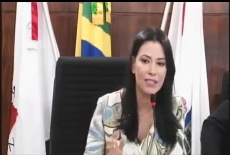 Rachadinha na saúde? Joice Alvarenga denúncia crime na UPA em Formiga