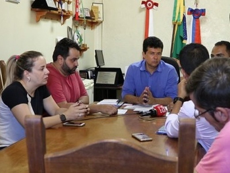 Prefeituras do Centro-Oeste de MG fecham entradas e criam barreiras sanitárias