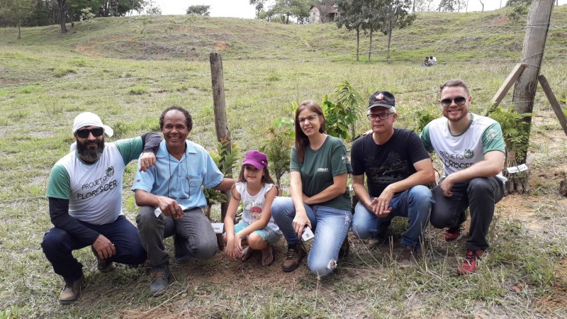 EMATER-MG comemora Dia Mundial da Água com plantio de mais de  cento e um milhões e quinhentos mil litros de  água no município de Arcos