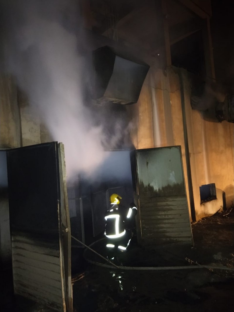 Em Pains – Incêndio atinge setor de energia de uma fábrica de cimentos