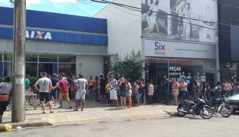 Comércio de Lagoa da Prata que não cumprir medidas de prevenção poderá ser multado e perder alvará