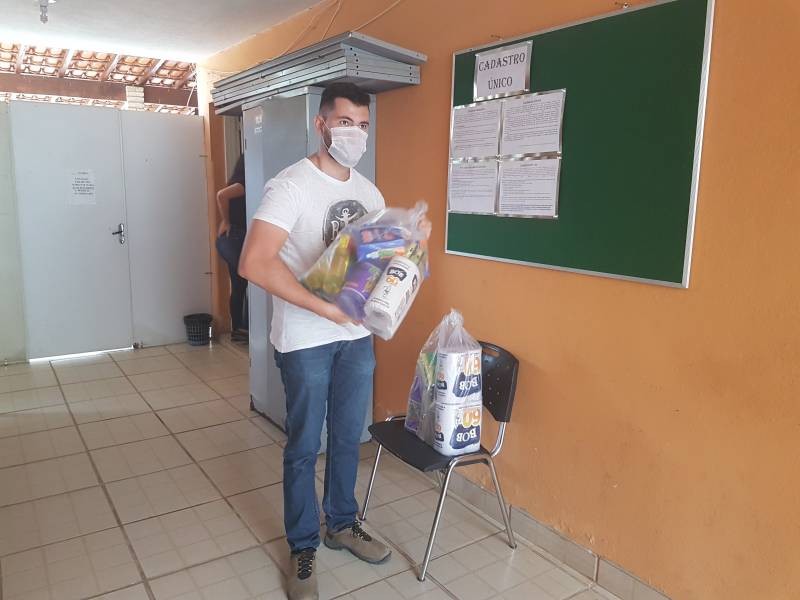 COVID-19: PREFEITURA DE ARCOS INICIA DISTRIBUIÇÃO DE KIT DE MATERIAIS DE LIMPEZA PARA FAMÍLIAS EM SITUAÇÃO DE VULNERABILIDADE
