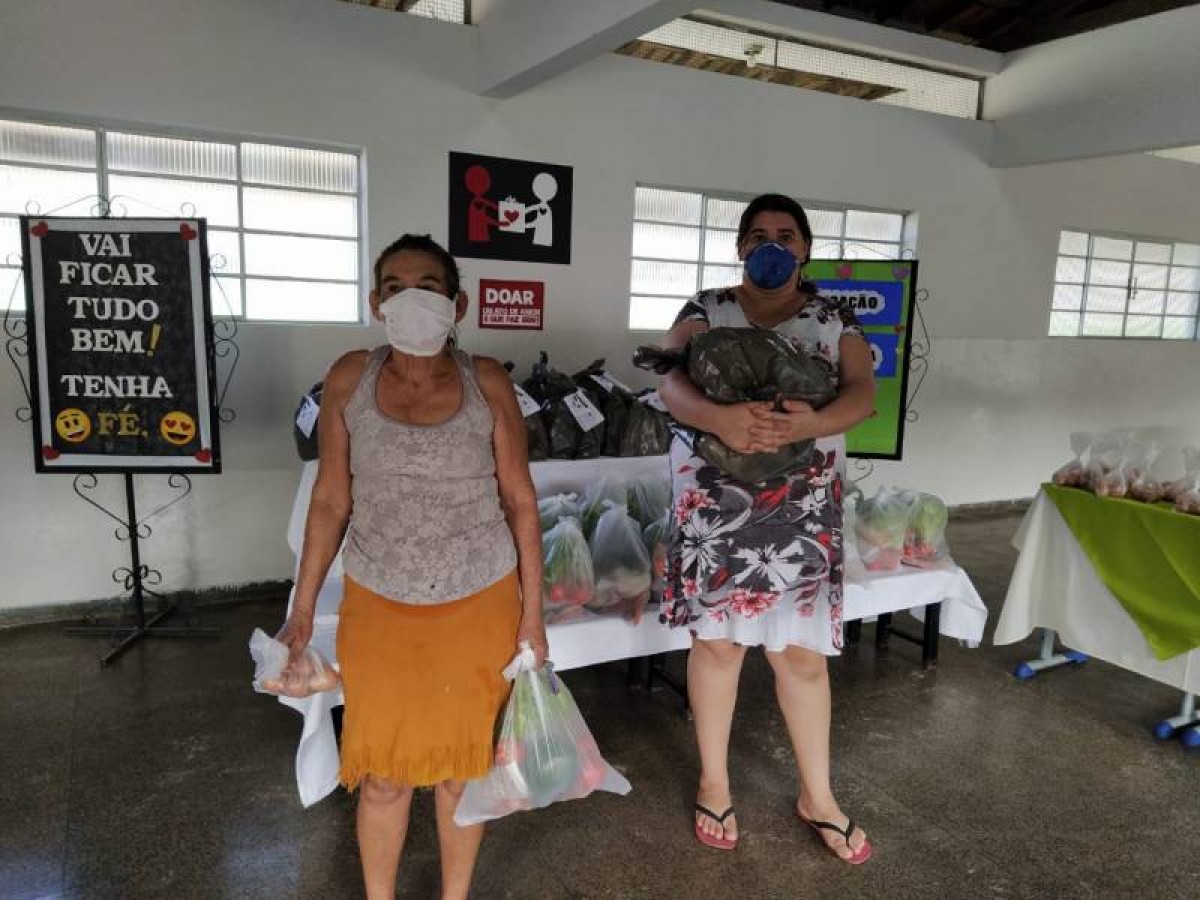 EDUCAÇÃO BENEFICIA MAIS DE 400 FAMÍLIAS COM O KIT SOLIDÁRIO