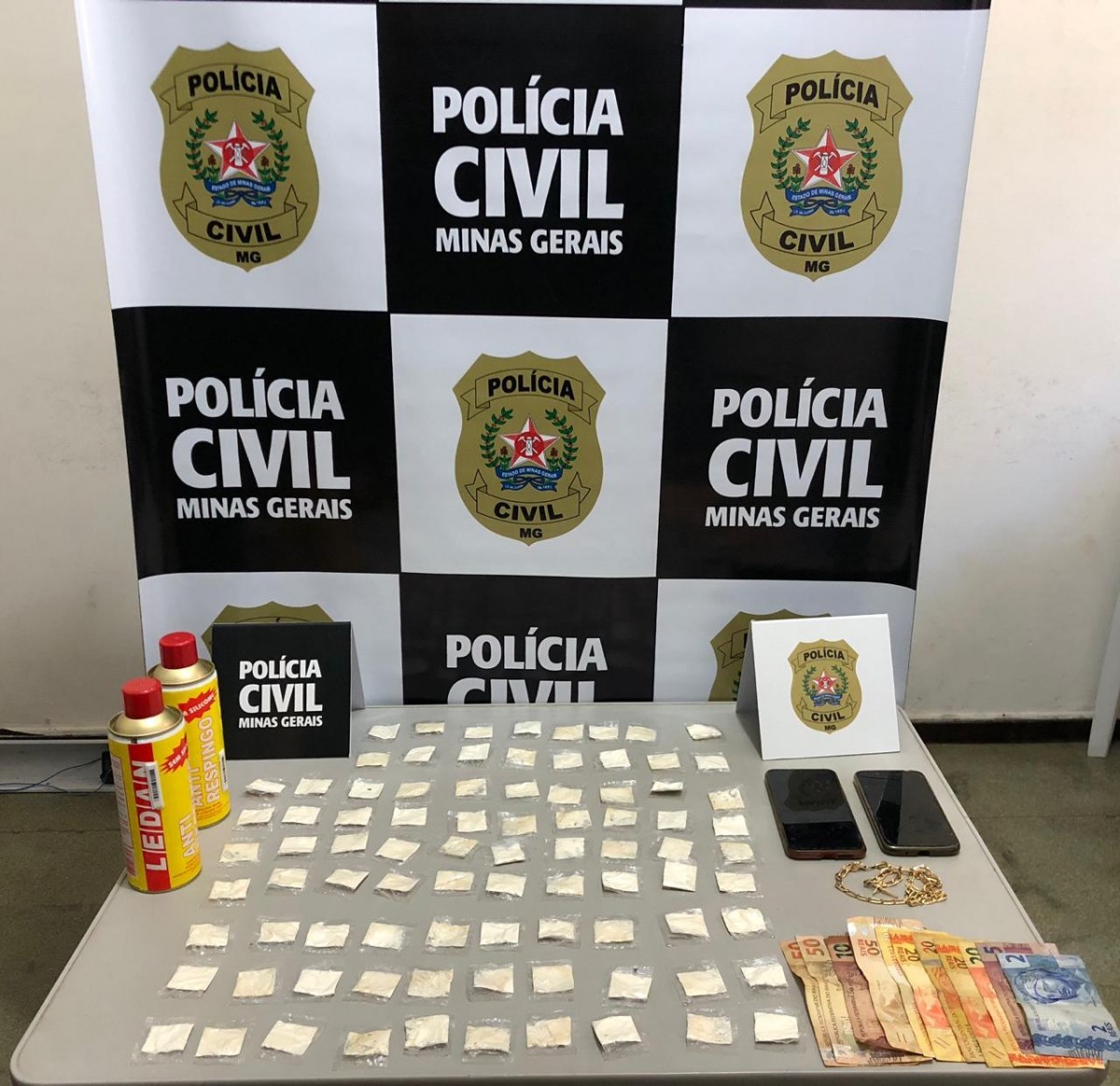 Polícia Civil em Iguatama fecha o cerco após investigações e realiza prisões de drogas e indivíduos