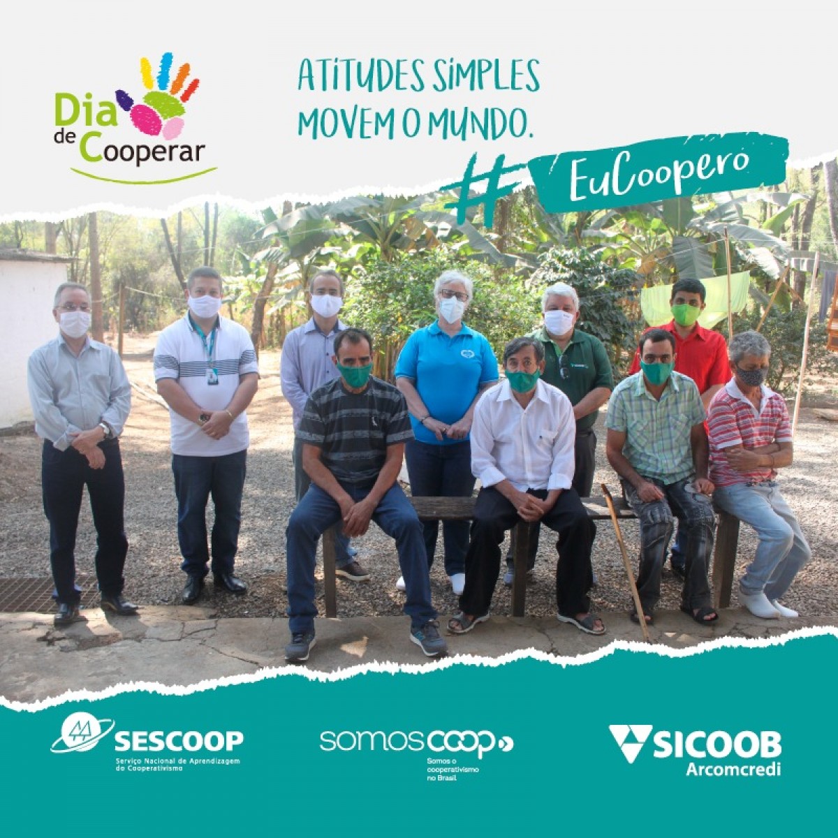 SicoobArcomcredi realiza doações para a Conexão Vida e Asilo de Arcos em comemoração ao Dia de Cooperar