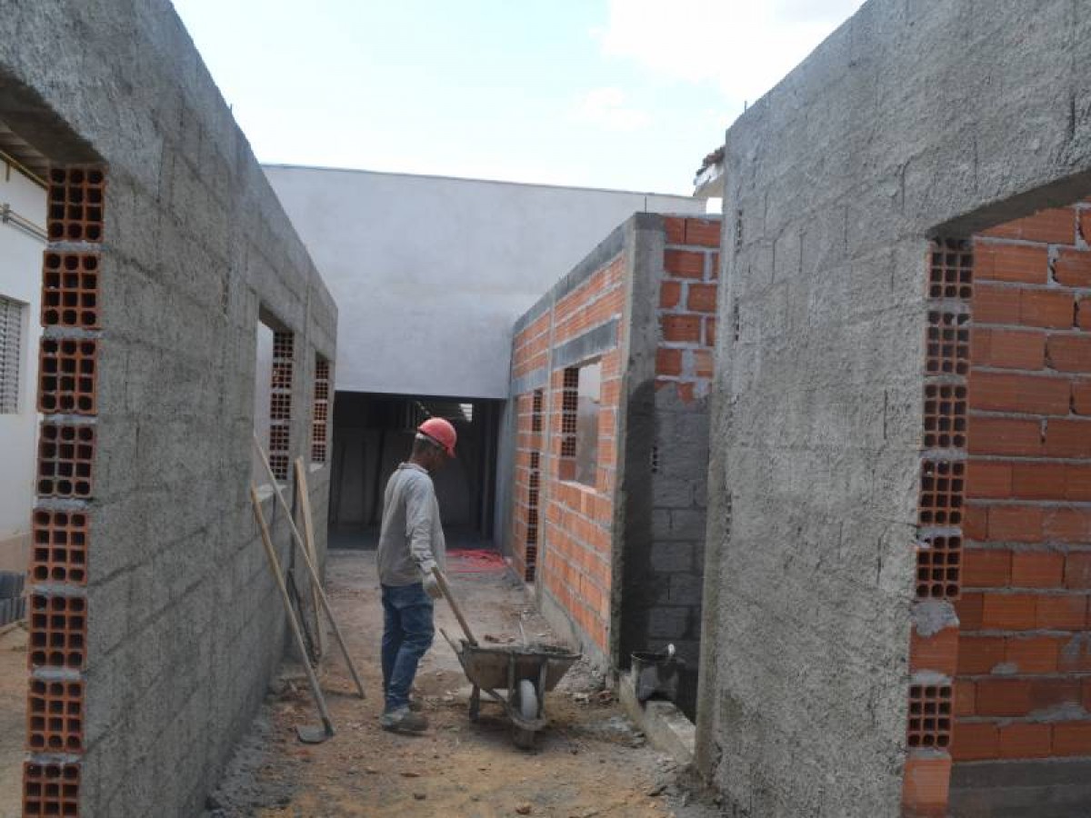 OBRAS DO BLOCO CIRÚRGICO DA SANTA CASA SEGUEM CRONOGRAMA ESPERADO