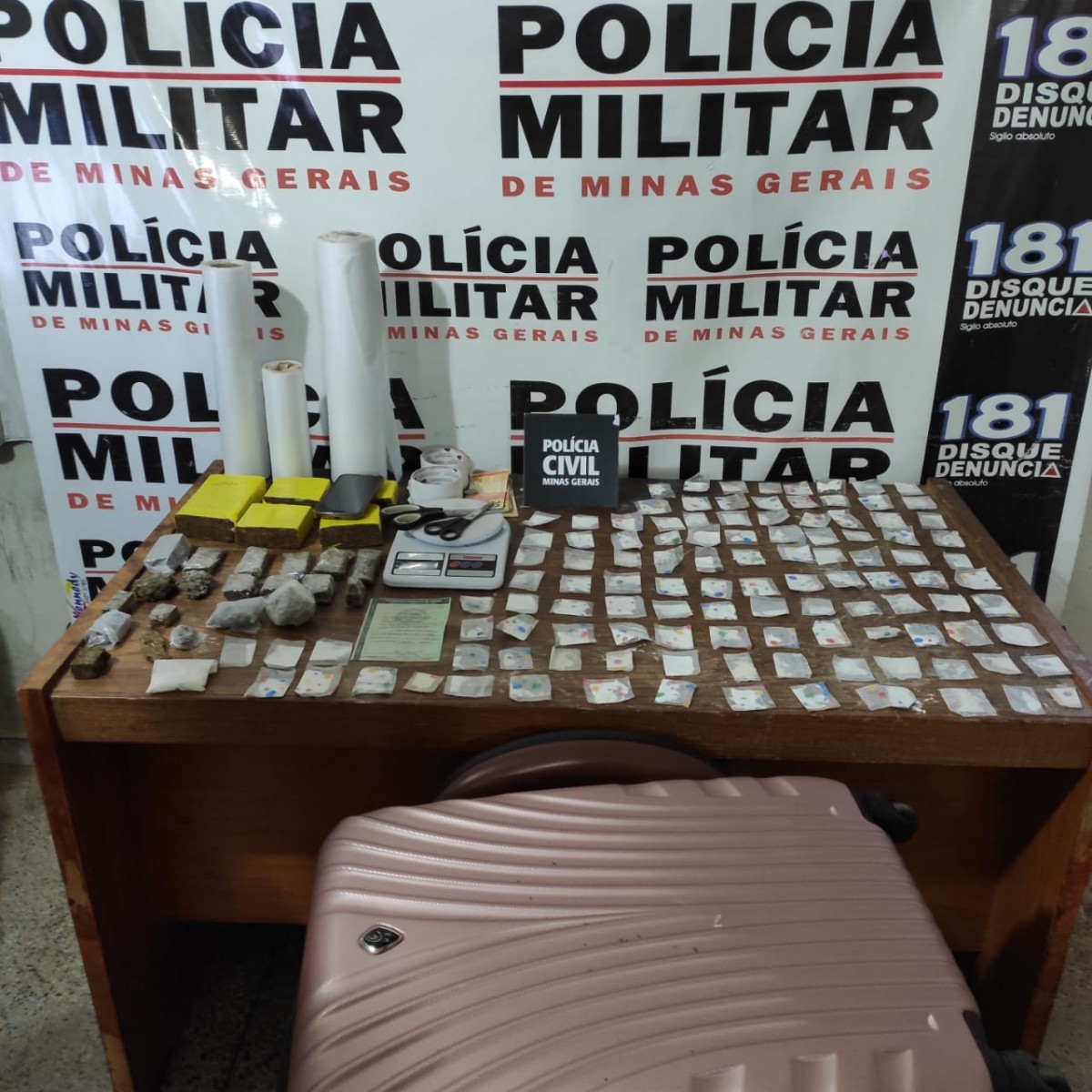 Operação conjunta entre polícias Civil e Militar termina com apreensão de grande quantidade de drogas