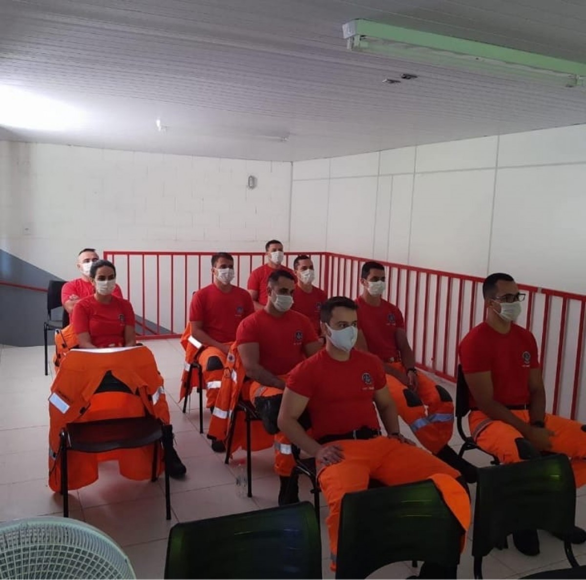 Treinamento para aprimorar conhecimentos dos Bombeiros é realizado em Arcos