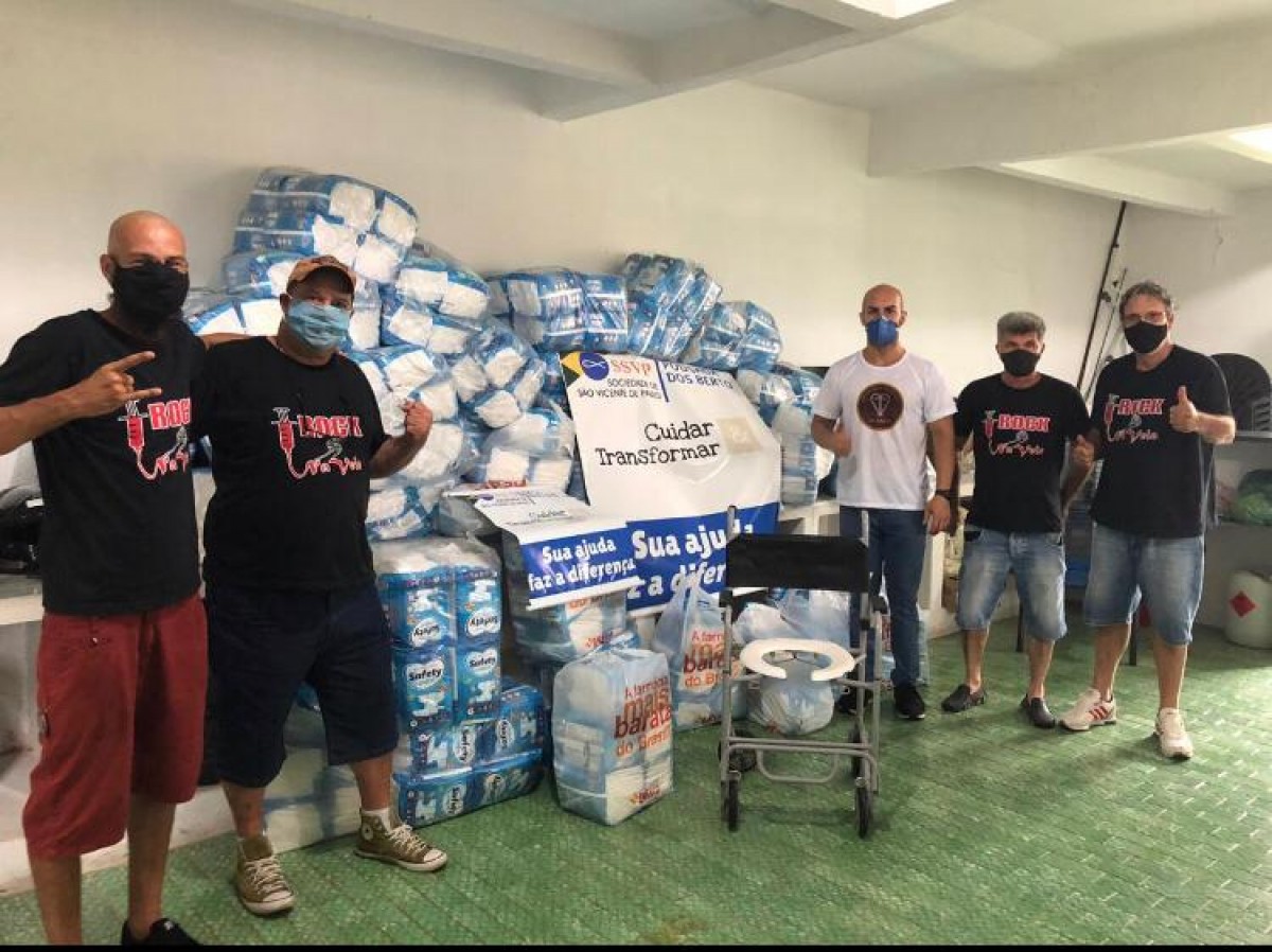 De um grupo de Whatsapp de 48 amigos à uma grande ação de solidariedade