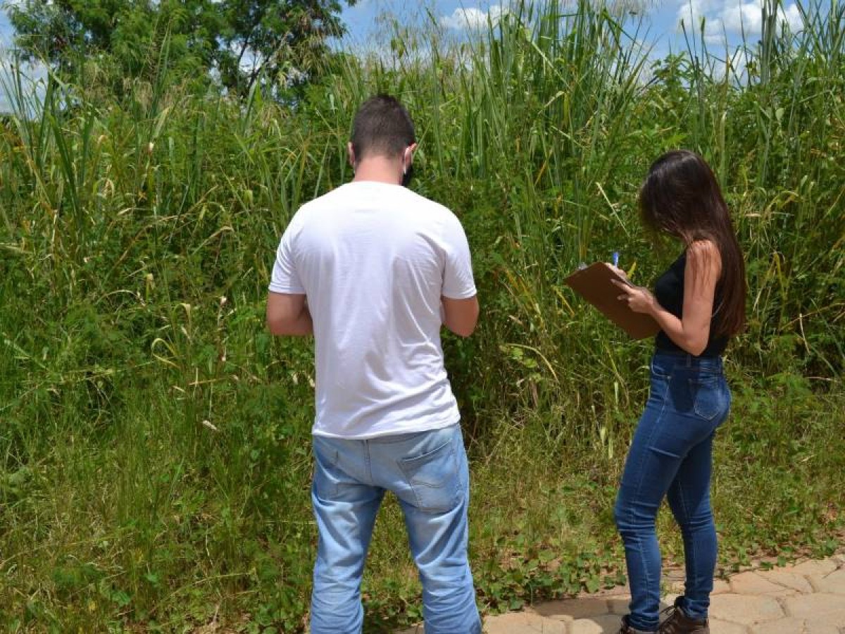 COMBATE À DENGUE: PREFEITURA INTENSIFICA FISCALIZAÇÃO DE LOTES VAGOS