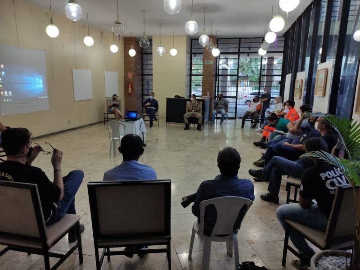 A PARTIR DE 0H DE SÁBADO (13), APENAS SERVIÇOS ESSENCIAIS VÃO PODER FUNCIONAR