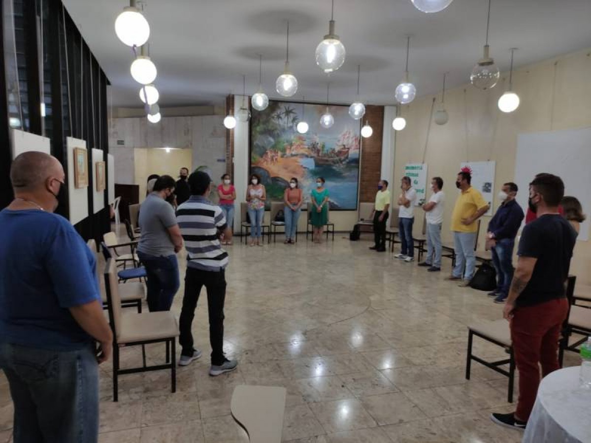 SUPERMERCADOS ABRIRÃO MAIS CEDO PARA ATENDER IDOSOS E GRUPO DE RISCO, E FECHAM SEXTA, SÁBADO E DOMINGO