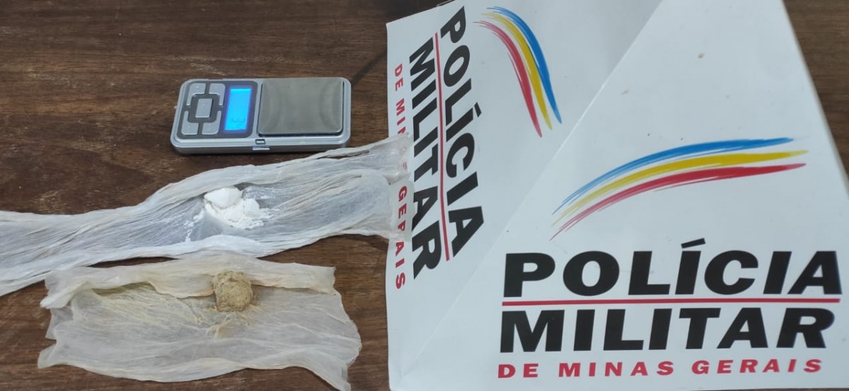 Dois homens são presos pela PM por tráfico no bairro Calcita