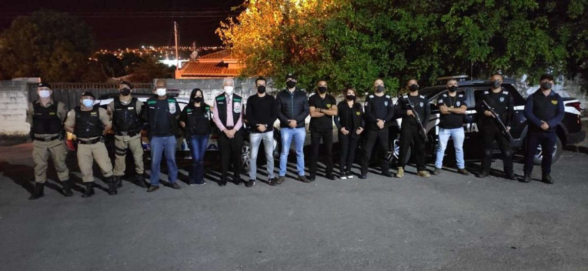 Operação conjunta põe fim a festa clandestina na zona rural de Arcos