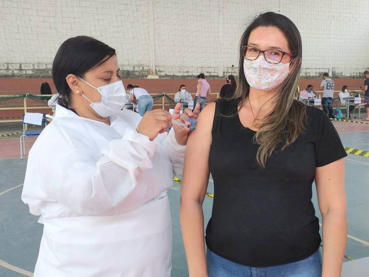 Covid-19: nesta sexta (13) tem vacinação de pessoas de 32 anos; atenção para os horários de início