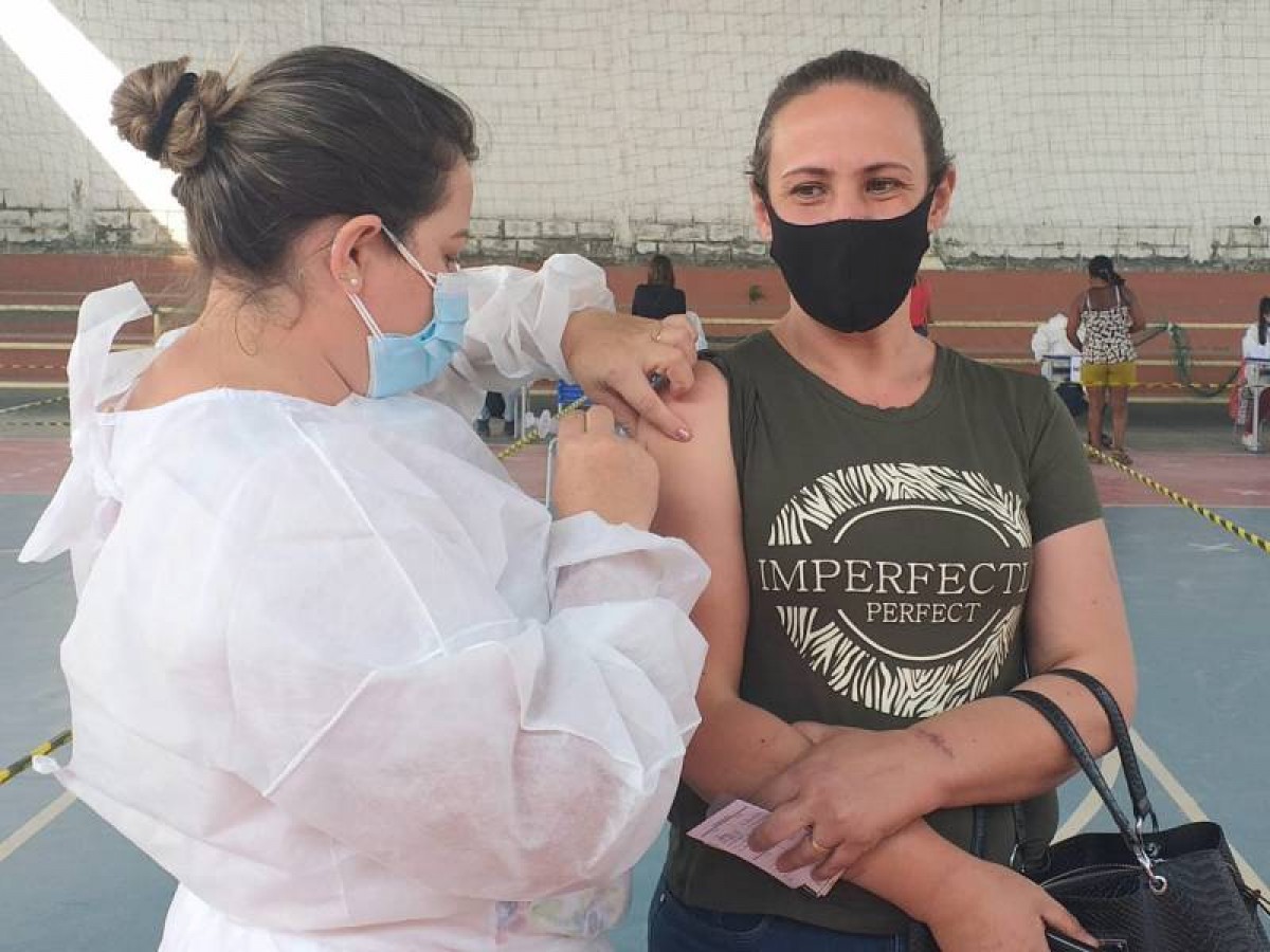 Covid-19: Na quarta (25) tem vacinação de 2ª dose da CoronaVac para pessoas que receberam a 1ª imunização até o dia 26 de julho