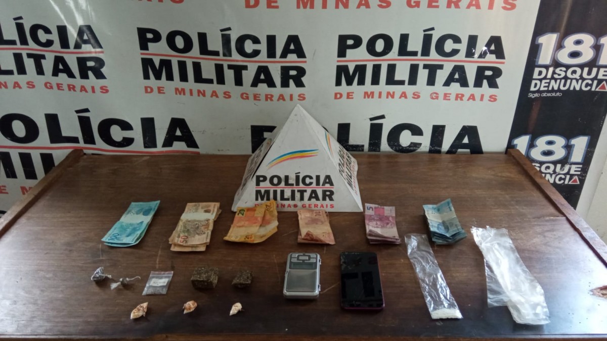 Homem avista viatura, foge, mas é abordado e preso por tráfico de drogas