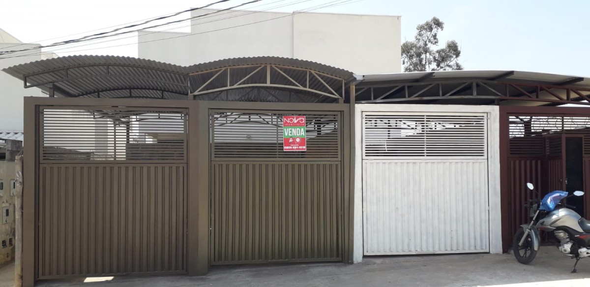 OPORTUNIDADE - APARTAMENTO COM 2 QUARTOS A VENDA NO BAIRRO CASTELO EM ARCOS!