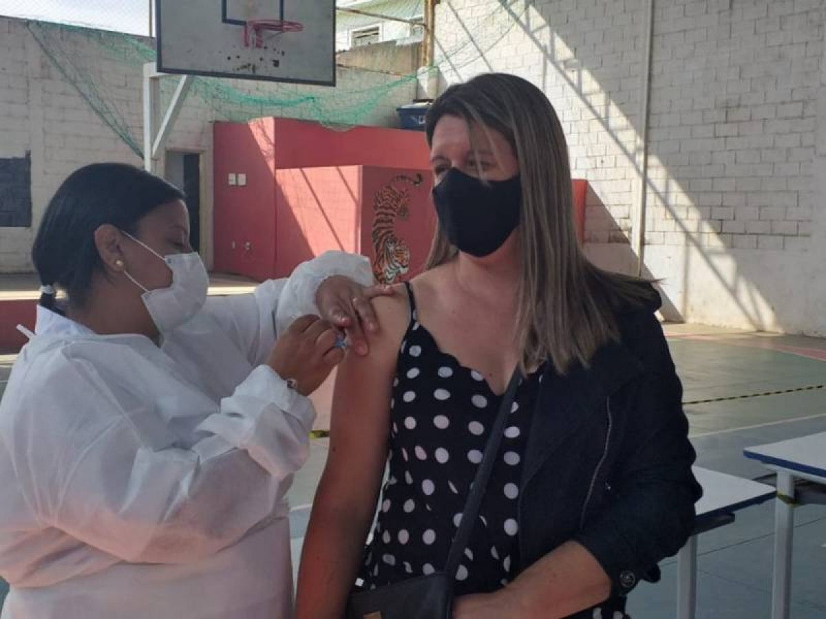Covid-19: nesta segunda (04) tem vacinação de 2ª dose da Pfizer para pessoas que receberam a 1ª imunização até o dia 04 de agosto