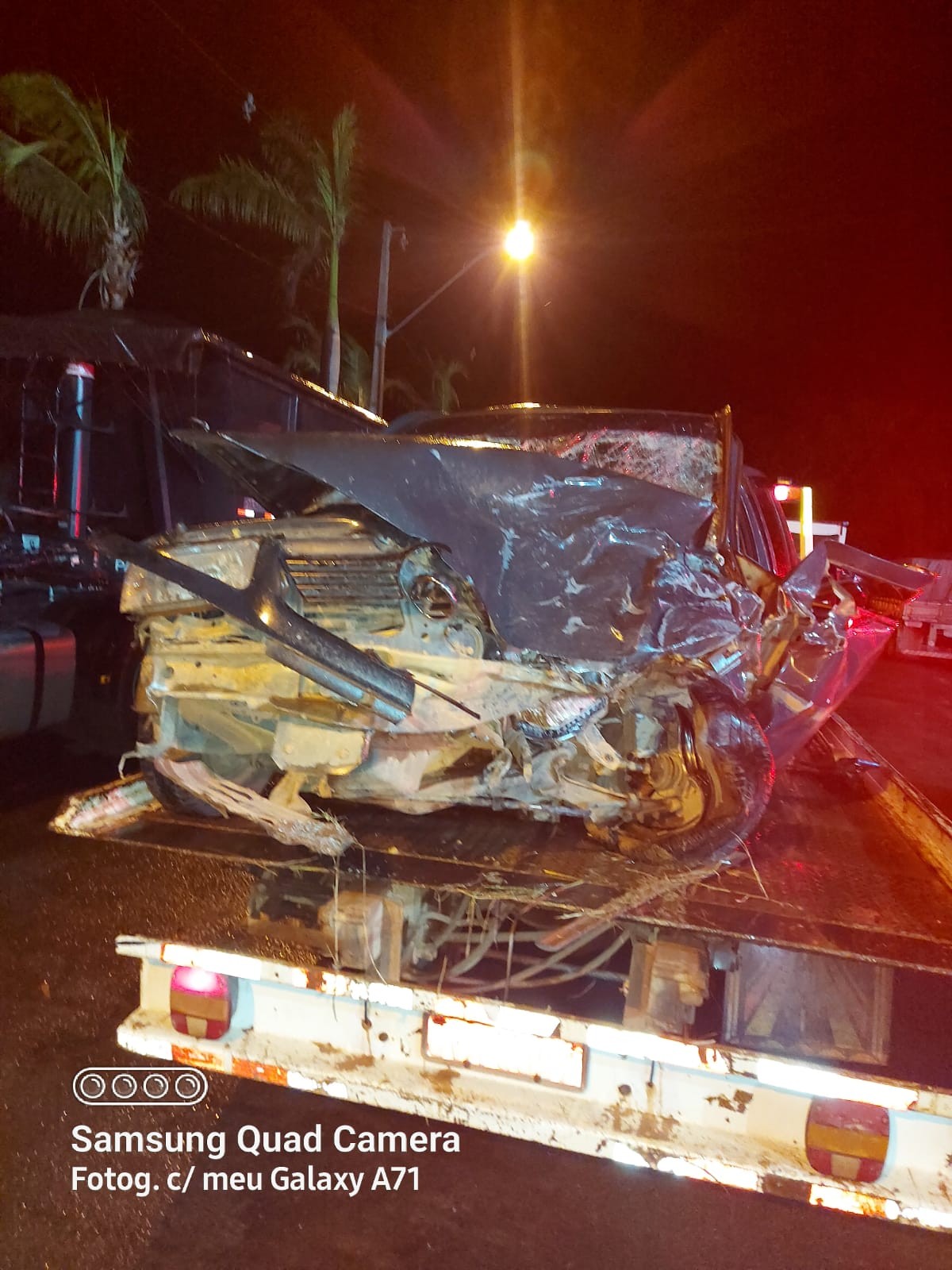 Acidente grave em Bambuí na BR 354 deixa três pessoas feridas