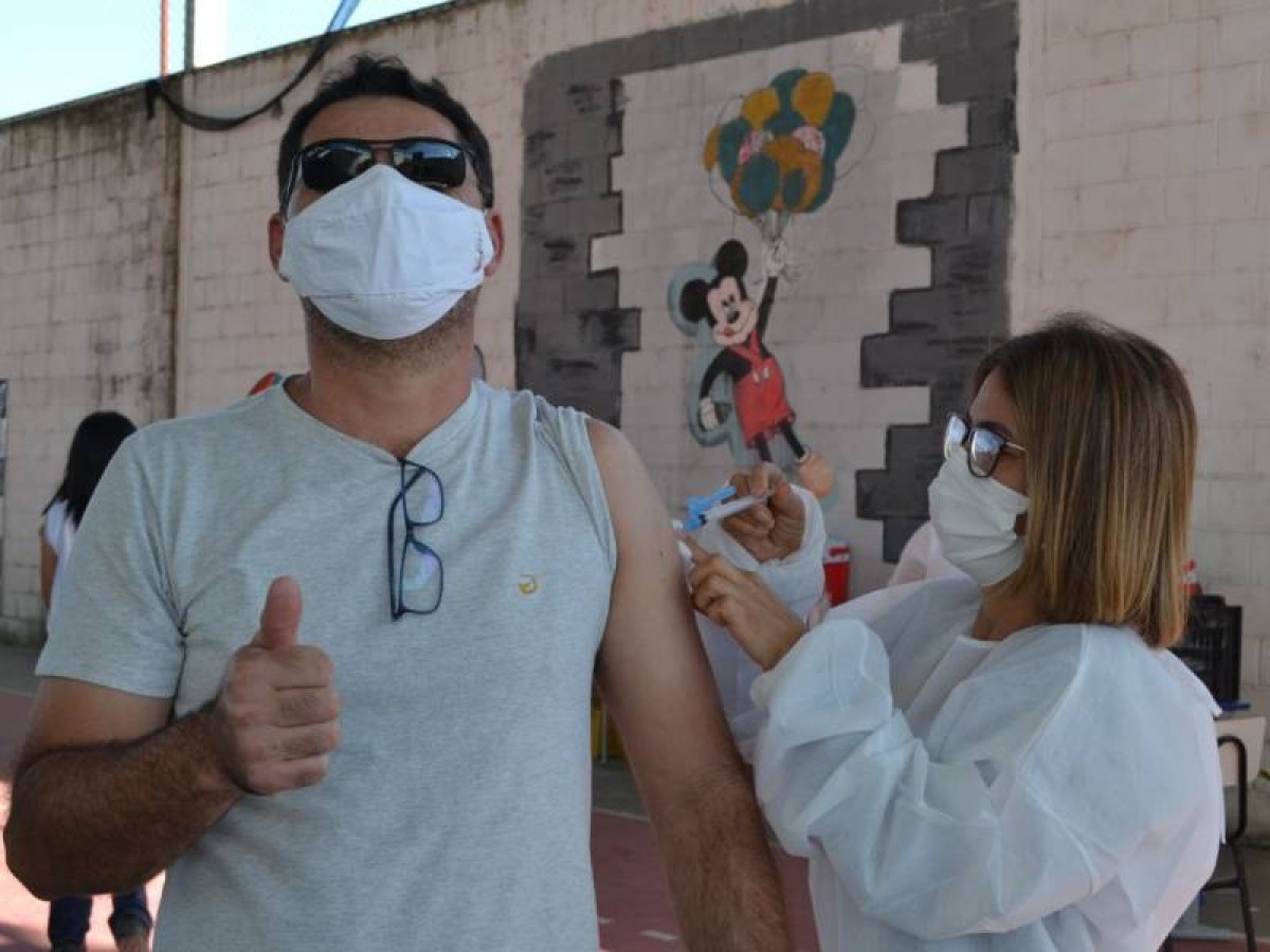 Covid-19: na terça (19) tem vacinação de 2ª dose da Pfizer para pessoas de 33 anos que receberam a 1ª imunização até o dia 12 de agosto