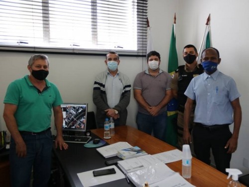 Devolução de dotação orçamentária é assunto em visita à Câmara